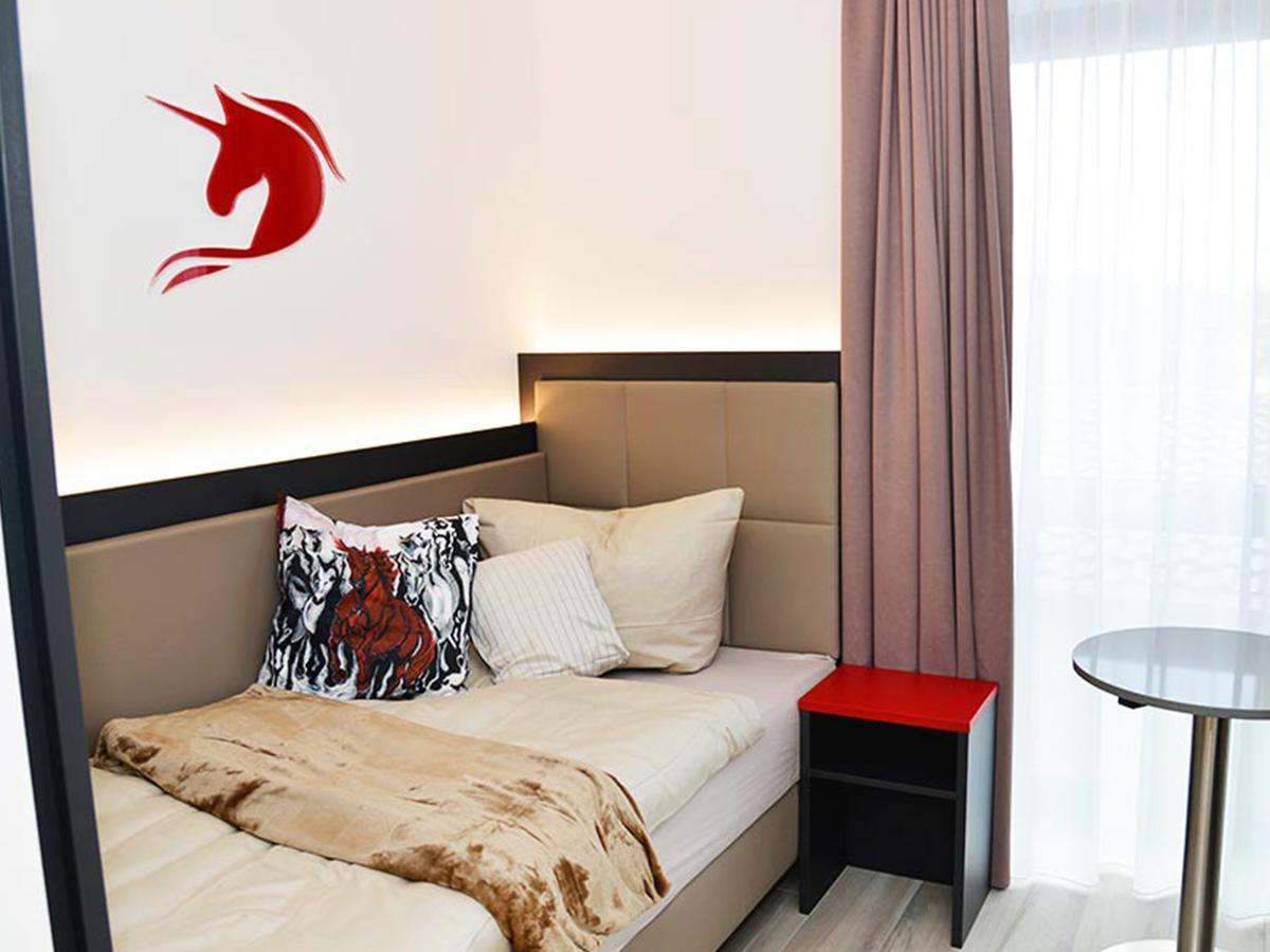 Hotel Rotes Einhorn **** Хаймбах Экстерьер фото